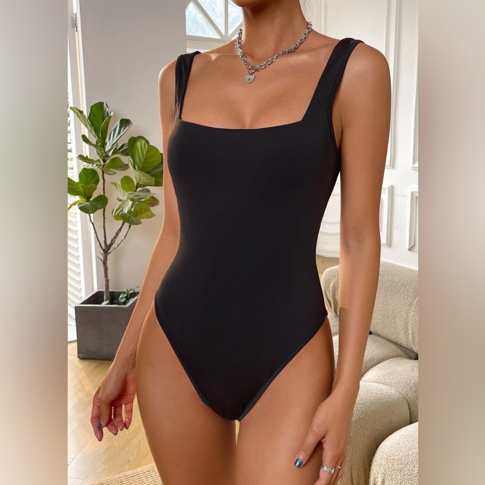 SHEIN black solid square neck tank bodysuit size 2(xs) - Picture 3 of 6